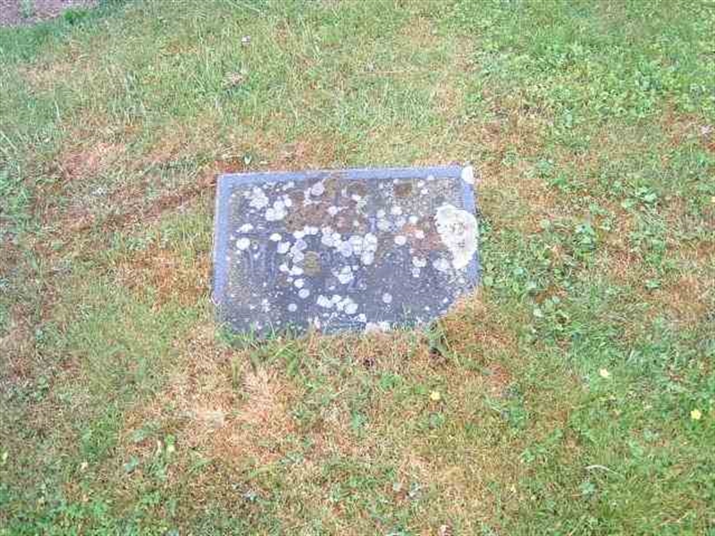 Grave number: 01 J    82