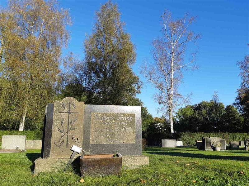 Grave number: Fr 7   406-407