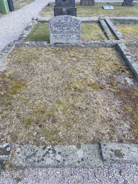 Grave number: 10 E    36-37