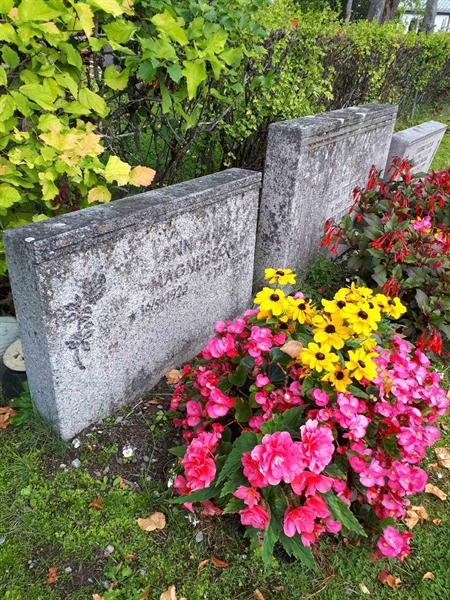 Grave number: NK F A    19A