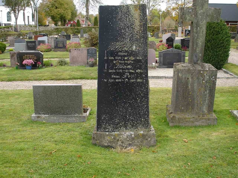 Grave number: FN F    18, 19, 20