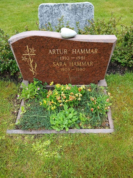 Grave number: 2 10  294, 295