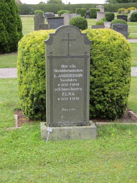 Grave number: 1 G     2