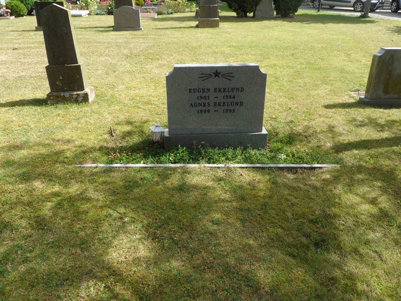 Grave number: SK A    73, 74