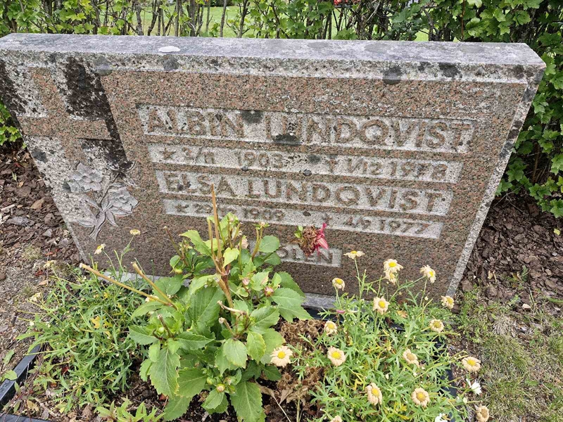 Grave number: AK D  6027-6028