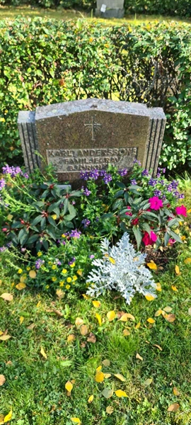 Grave number: M D   75, 76