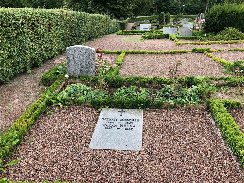 Grave number: Kå 29    10, 11