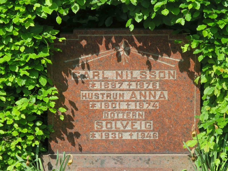 Grave number: HÖB 30     9