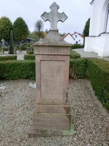 Grave number: ÖK E    002