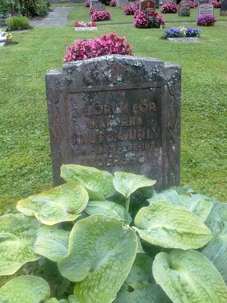Grave number: NO 07   136