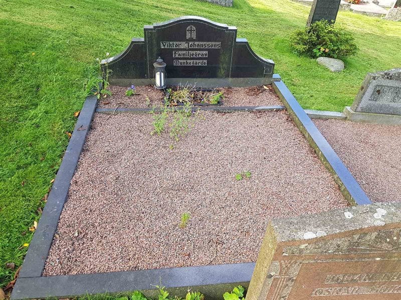 Grave number: 06 60866