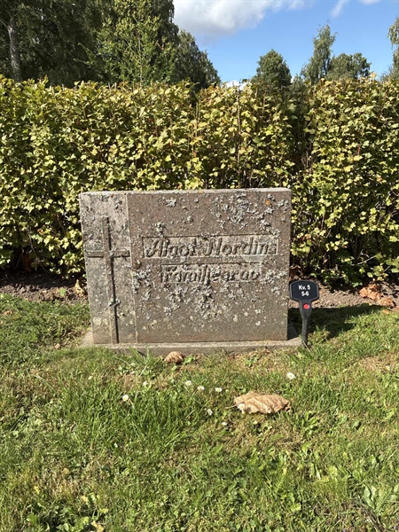 Grave number: 33 5     5-6