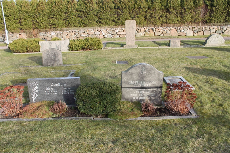 Grave number: ÖKK 5   212, 213, 214