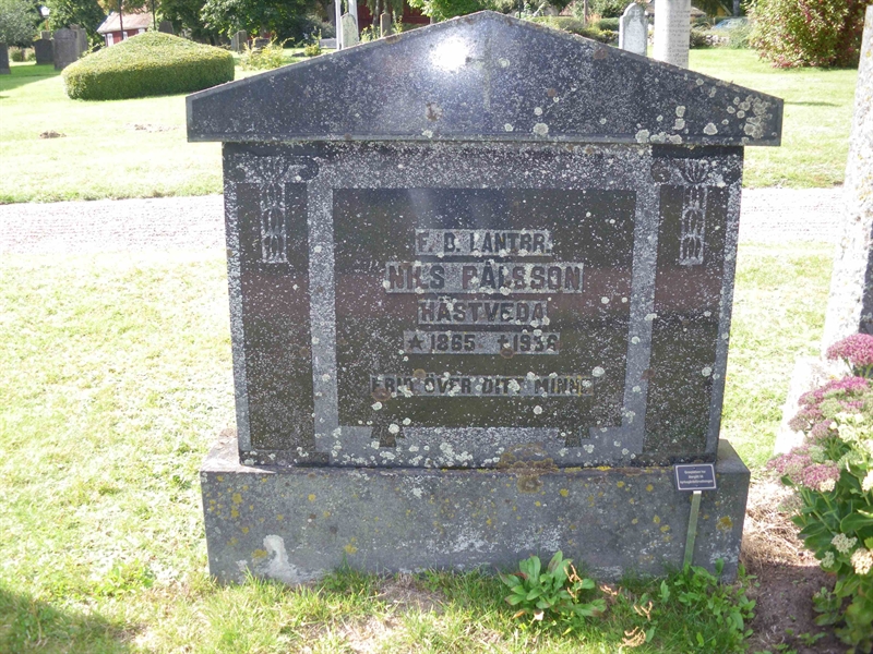 Grave number: NSK 05    15