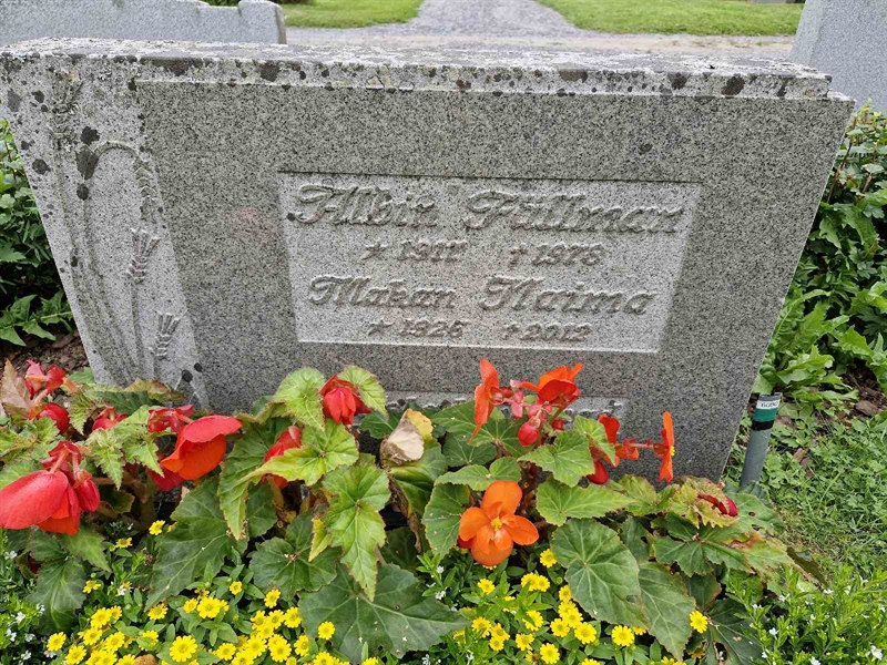 Grave number: AK D  6080-6081