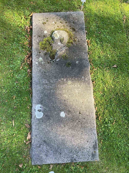 Grave number: 1 O    56