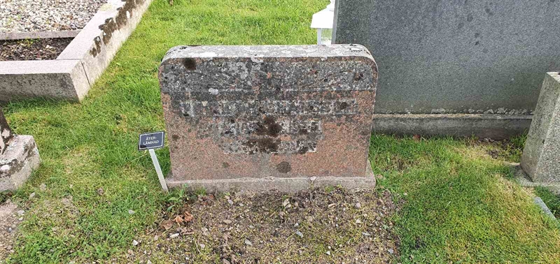 Grave number: GM 005  2325