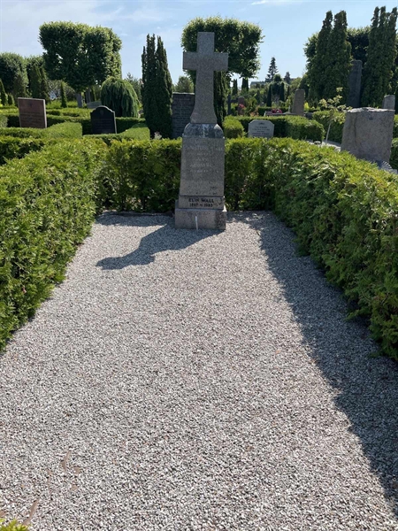 Grave number: NK IV   146