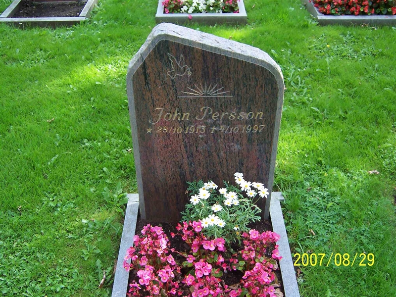 Grave number: 1 3 U3    38