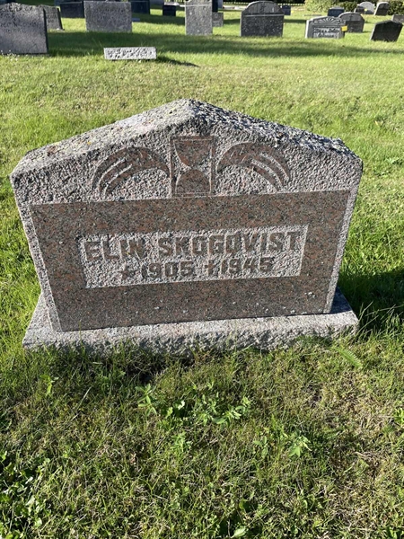 Grave number: 1 T    12
