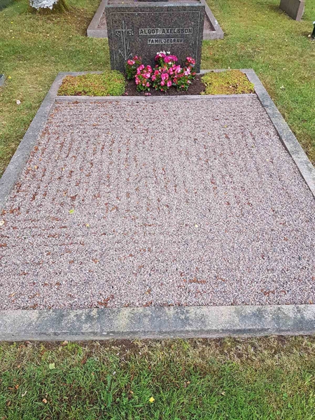 Grave number: 01   249