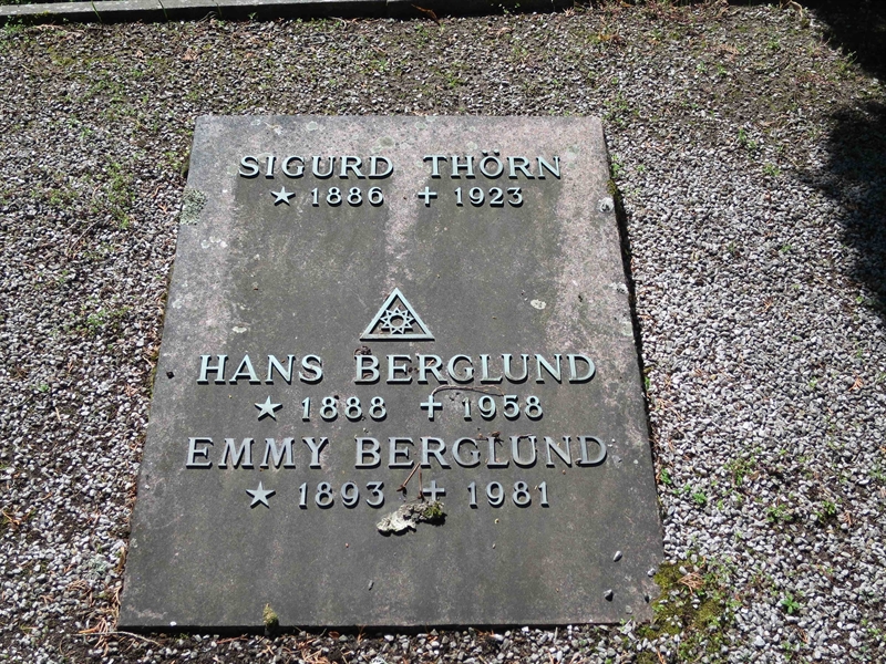 Grave number: HÖB 9   248