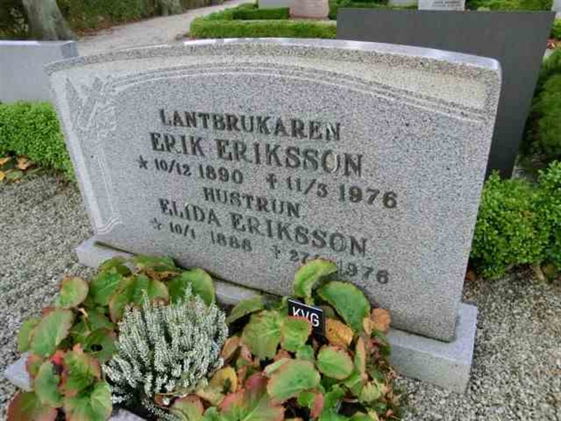 Grave number: ÖK L    025
