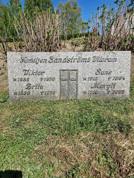 Grave number: 501 27 5407-5408