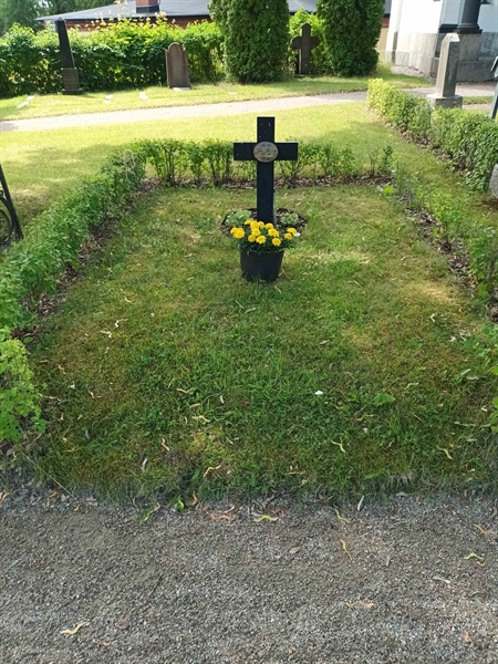Grave number: SÖ 04   245