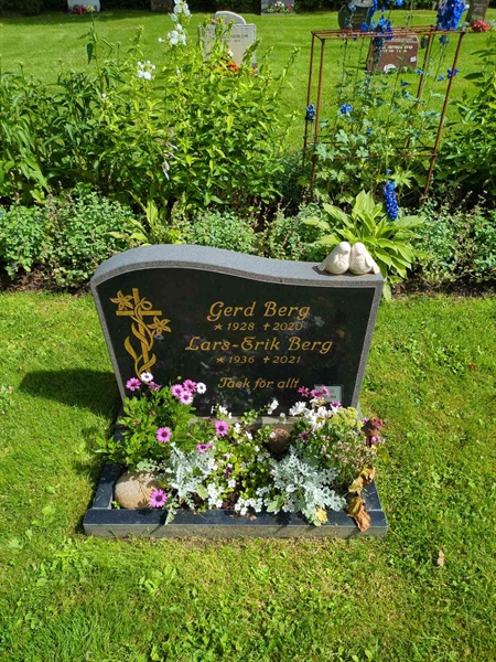 Grave number: 1 29   167-168