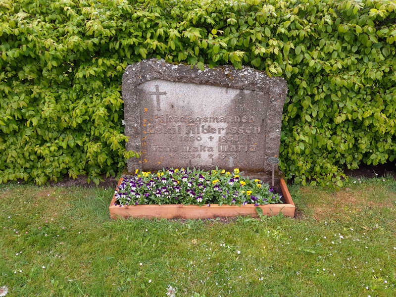 Gravnummer: ROG F  179, 180