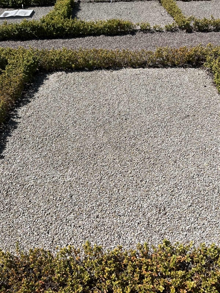 Grave number: NK D 50-51