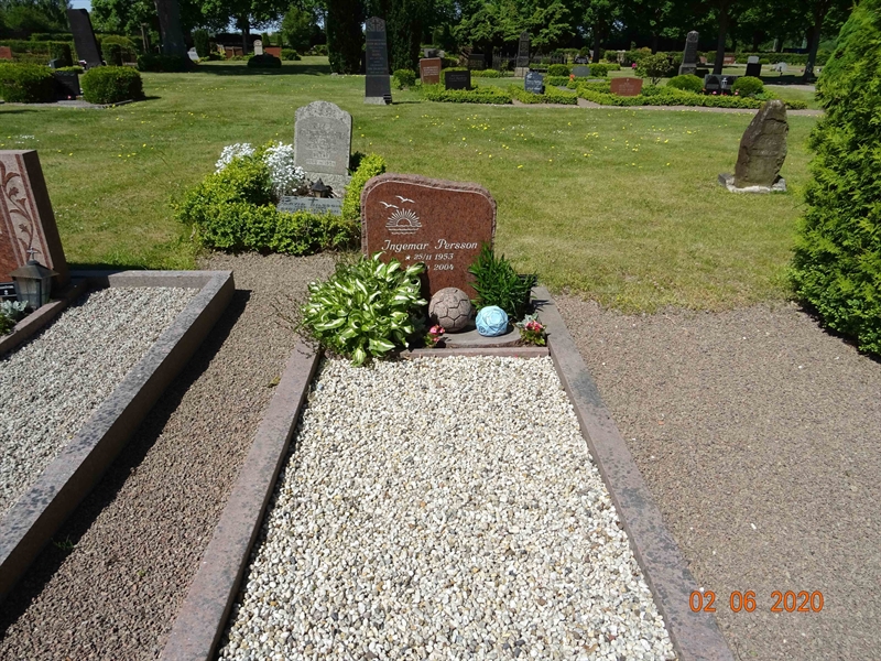 Grave number: NK 2 EM    10