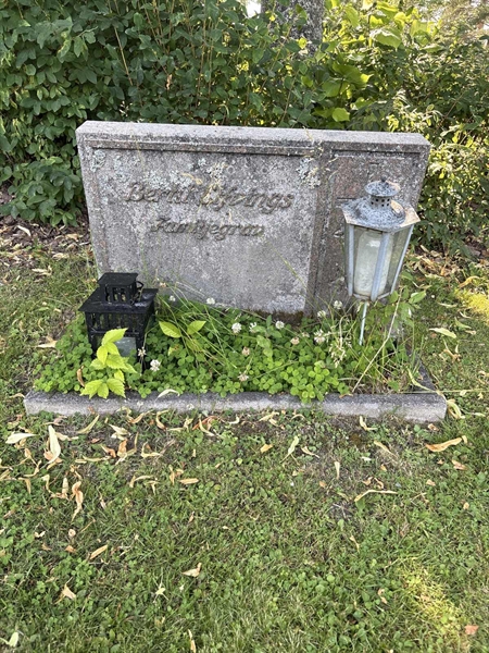 Grave number: 1 C1    13-14