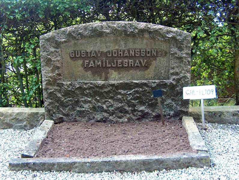 Grave number: HÖB GL.R   109