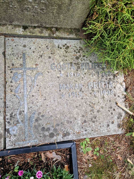 Grave number: 1 KV.4    33-34
