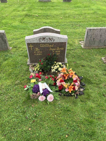 Hautatunnus: 4 13   217