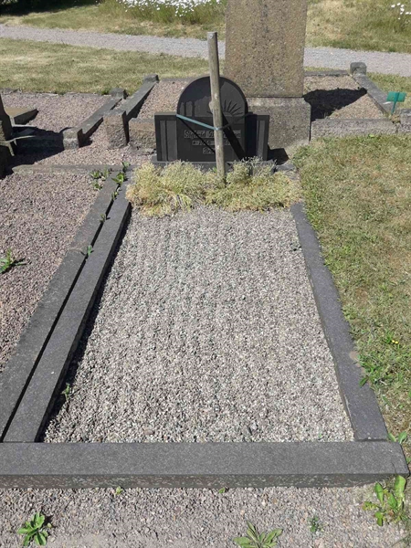 Grave number: TÖ 5   343