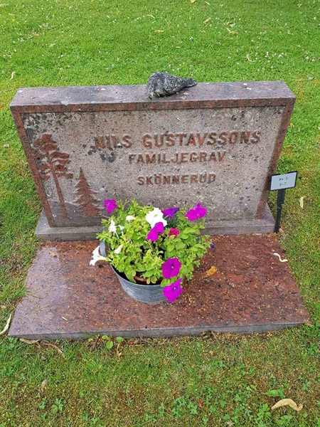 Grave number: Jä 05     6-7