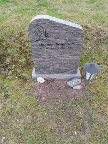 Grave number: 20 R 55
