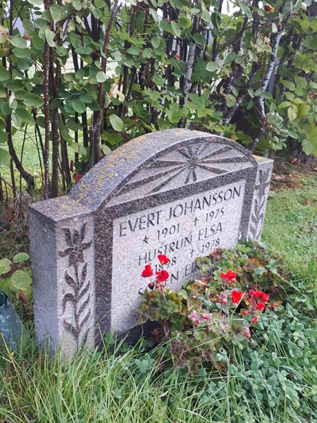 Gravnummer: NK F B   176