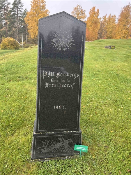 Gravnummer: 551 J     7