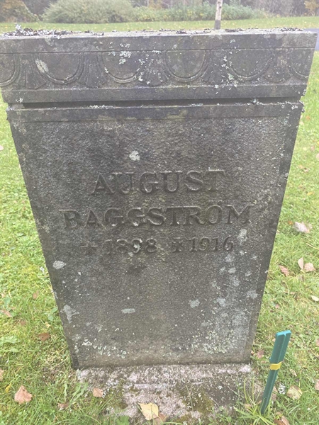 Grave number: 6 02 222