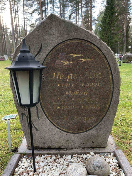 Grave number: 3 4   118
