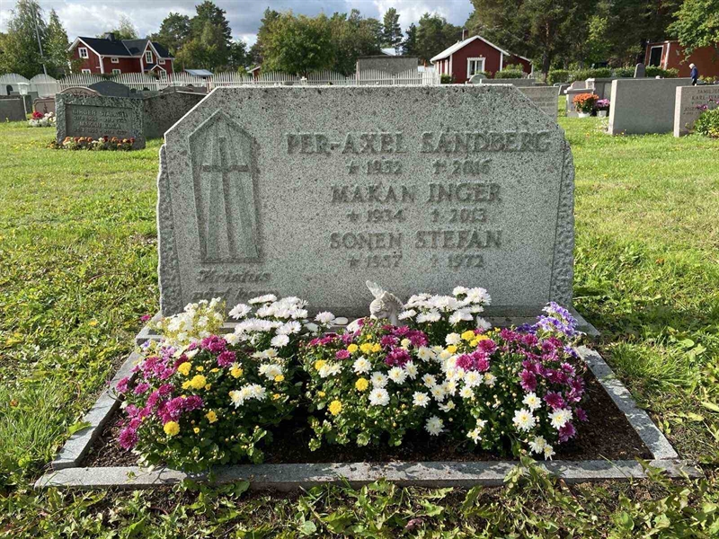 Grave number: 2 08 140