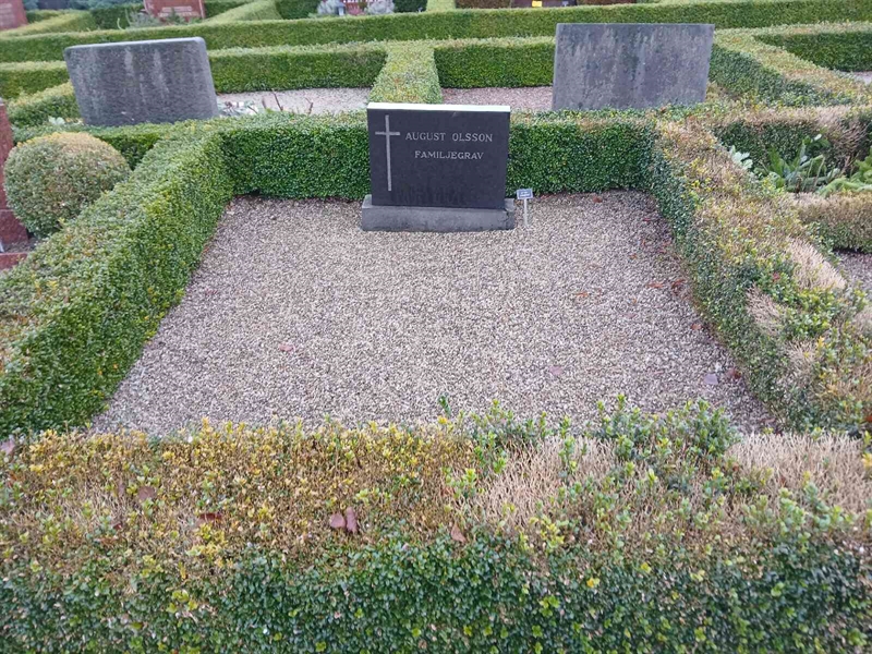 Grave number: Si I    17, 18