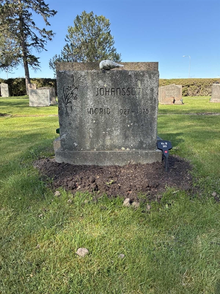 Grave number: 22 B   203