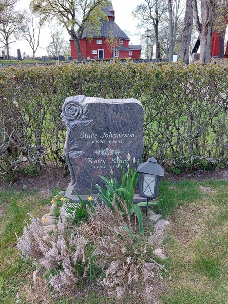 Grave number: HÖ 9   55, 56