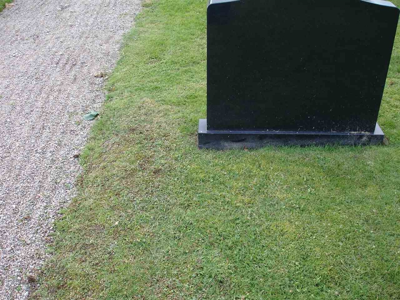 Grave number: FG H    32