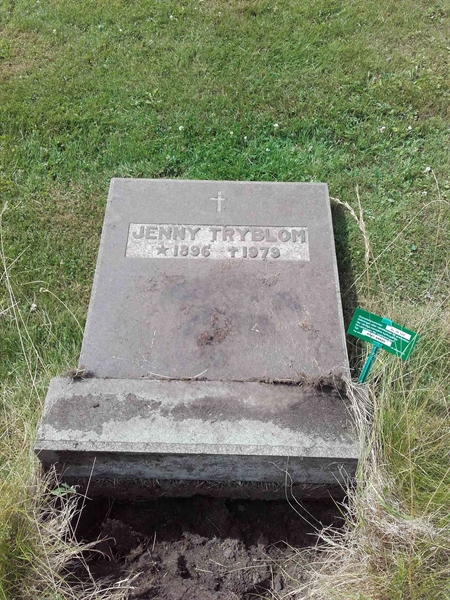 Grave number: KA 09   122